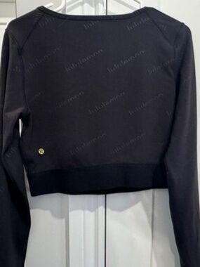 Lululemon Special Edition Wunder Train Cropped Long Sleeve Black Gold Embossed